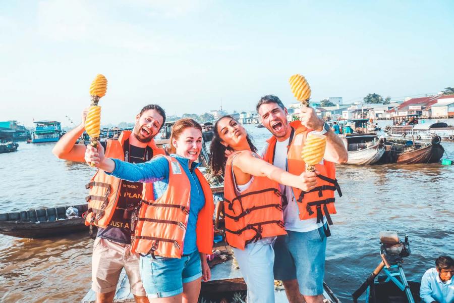 CAN THO SHORT RIVER TOUR FLOATING MARKET FRUIT GARDEN AND PLANT NURSERY VILLAGE - HIBS10