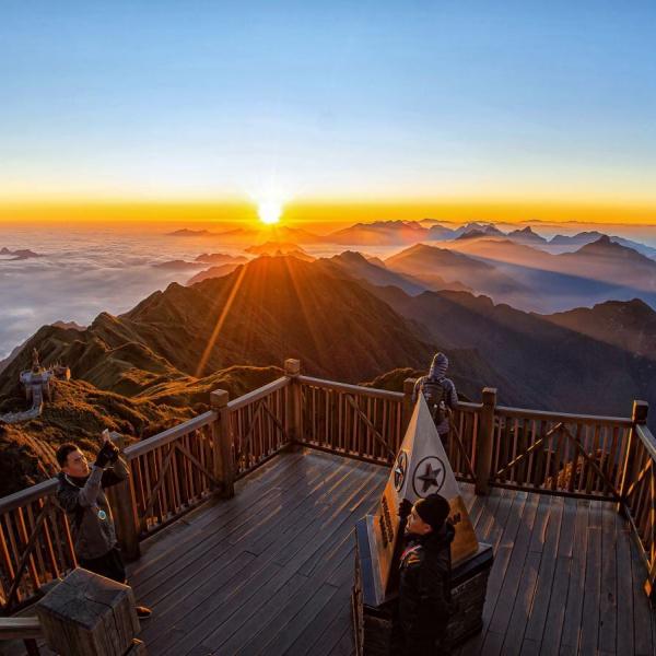 Join Our Global Travel Sales Team